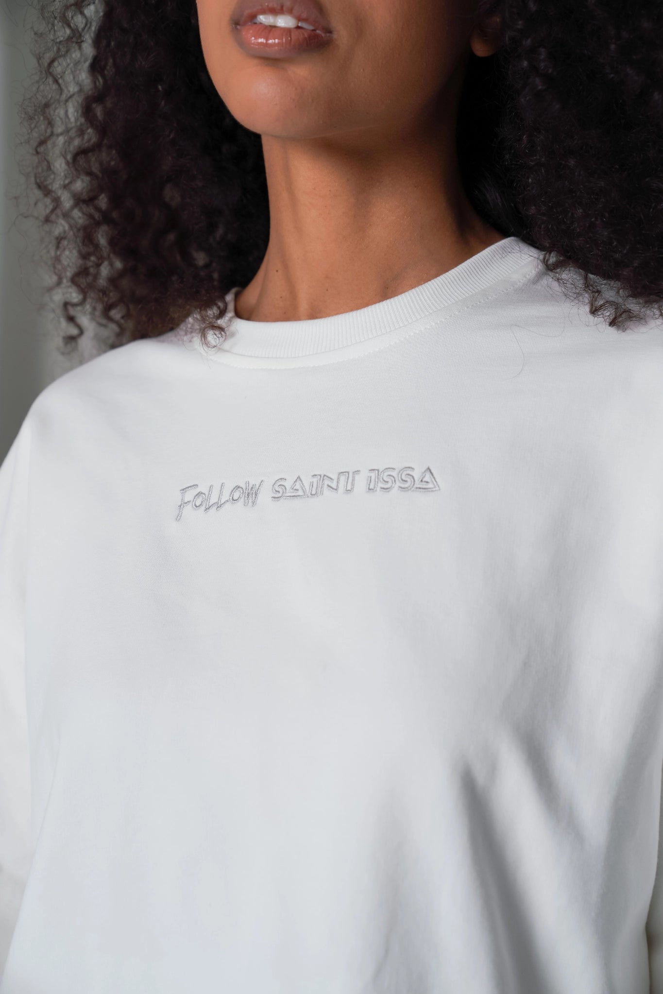 WOMEN'S OVERSIZED MINI CROP T-SHIRT CHAMPAGNE side
