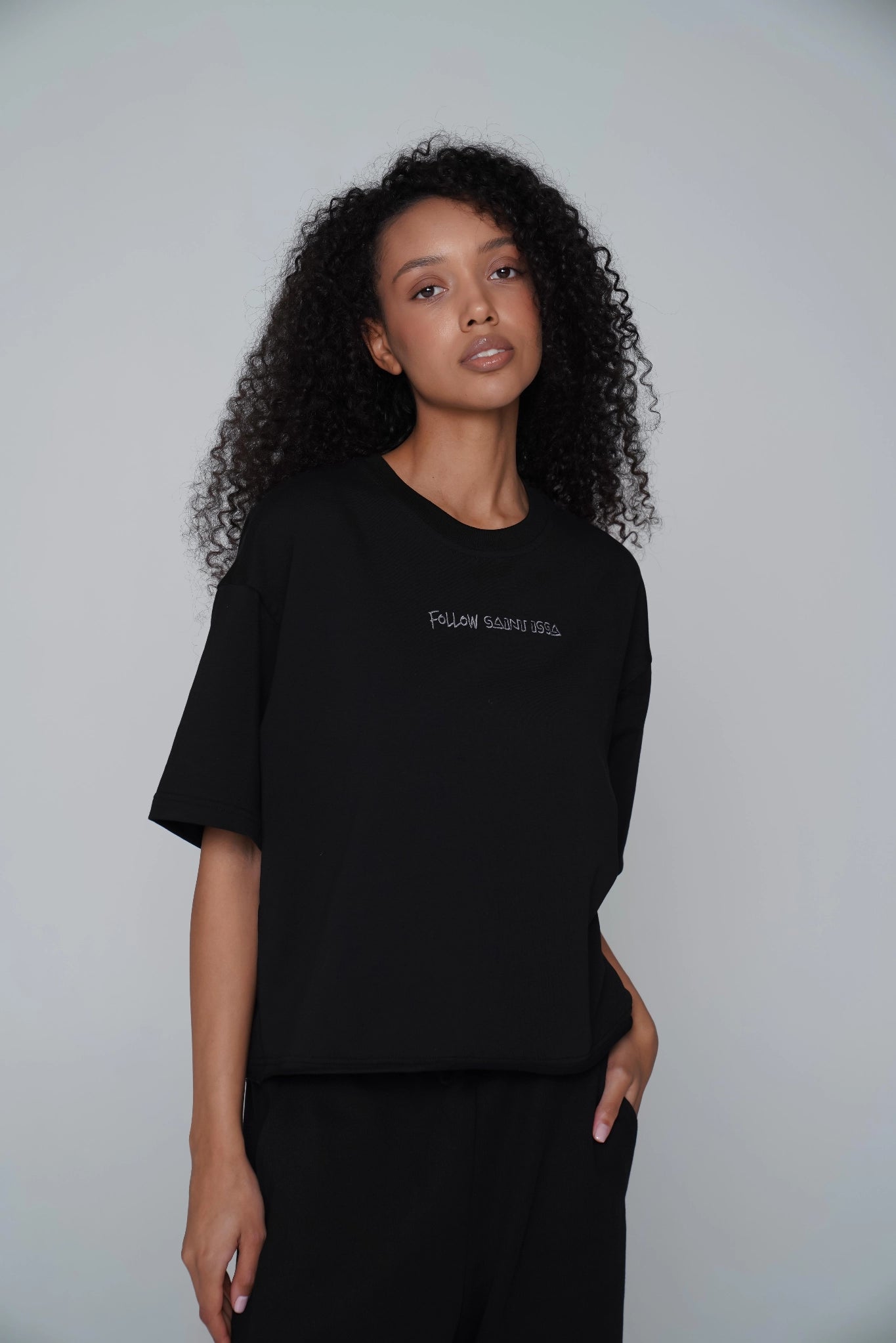 WOMEN'S OVERSIZED MINI CROP T-SHIRT BLACK premium