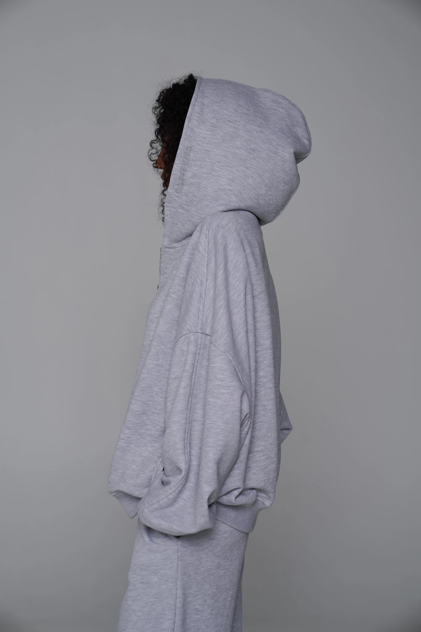 WOMEN'S OVERSIZED MINI CROP HOODIE ASH GREY CUSTOM detail