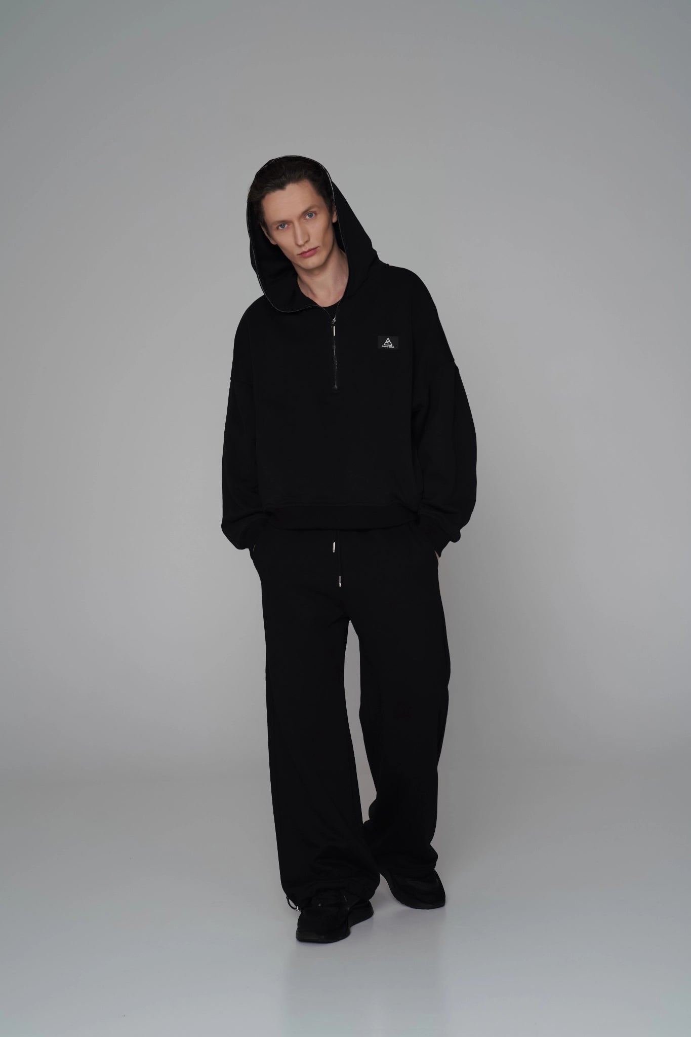 MEN'S OVERSIZED MINI CROP FULL-ZIP HOODIE BLACK front