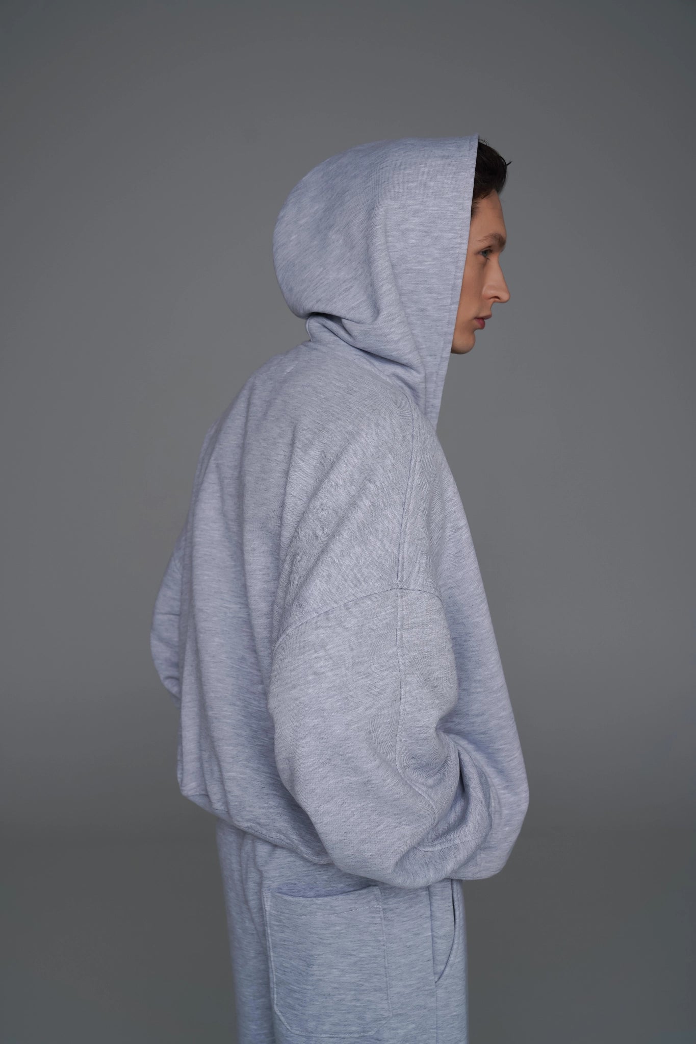 MEN'S MINI CROP FULL-ZIP OVERSIZED HOODIE ASH GREY CUSTOM detail