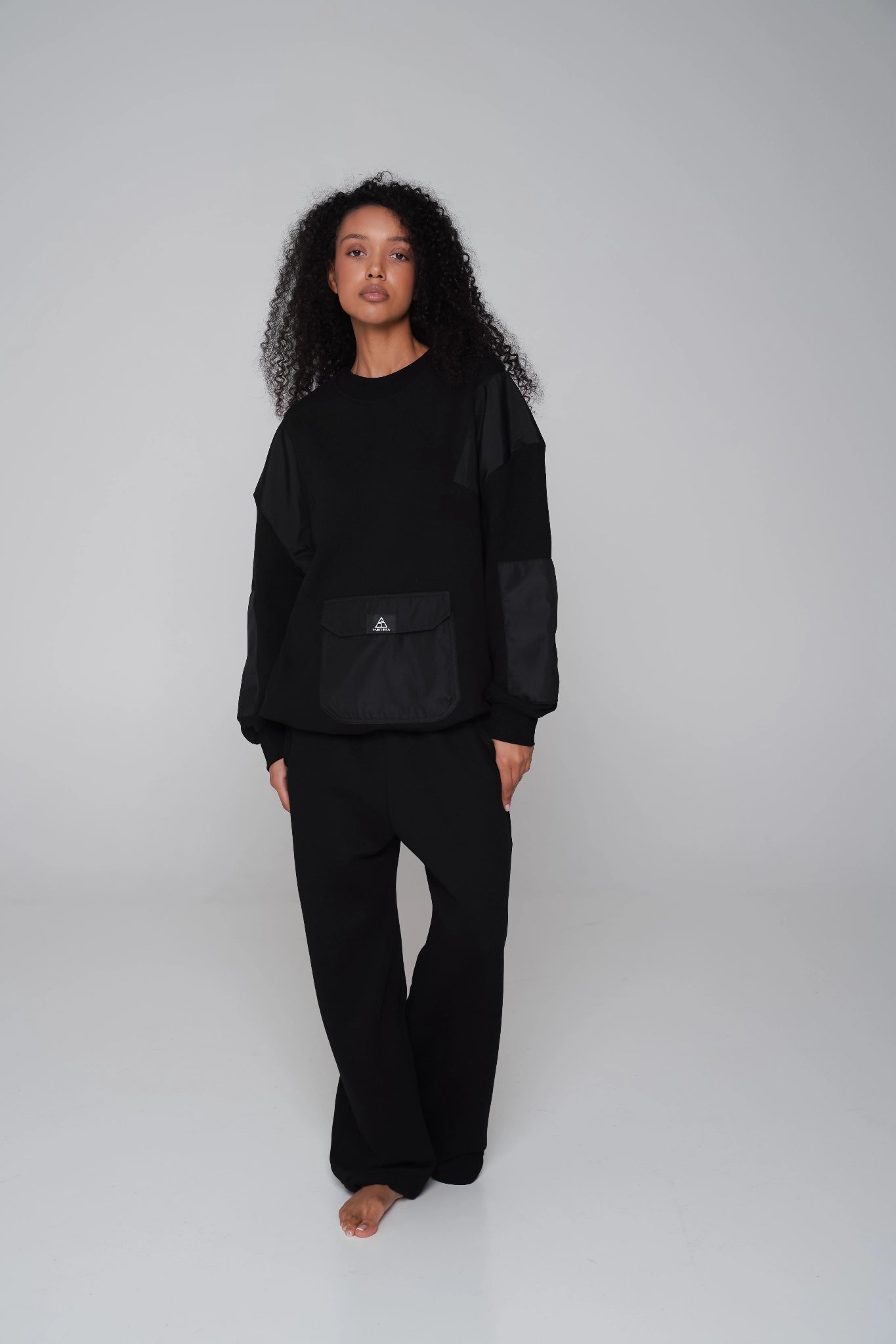 WOMEN'S URBAN LUXE BLACK SWEATSHIRT front