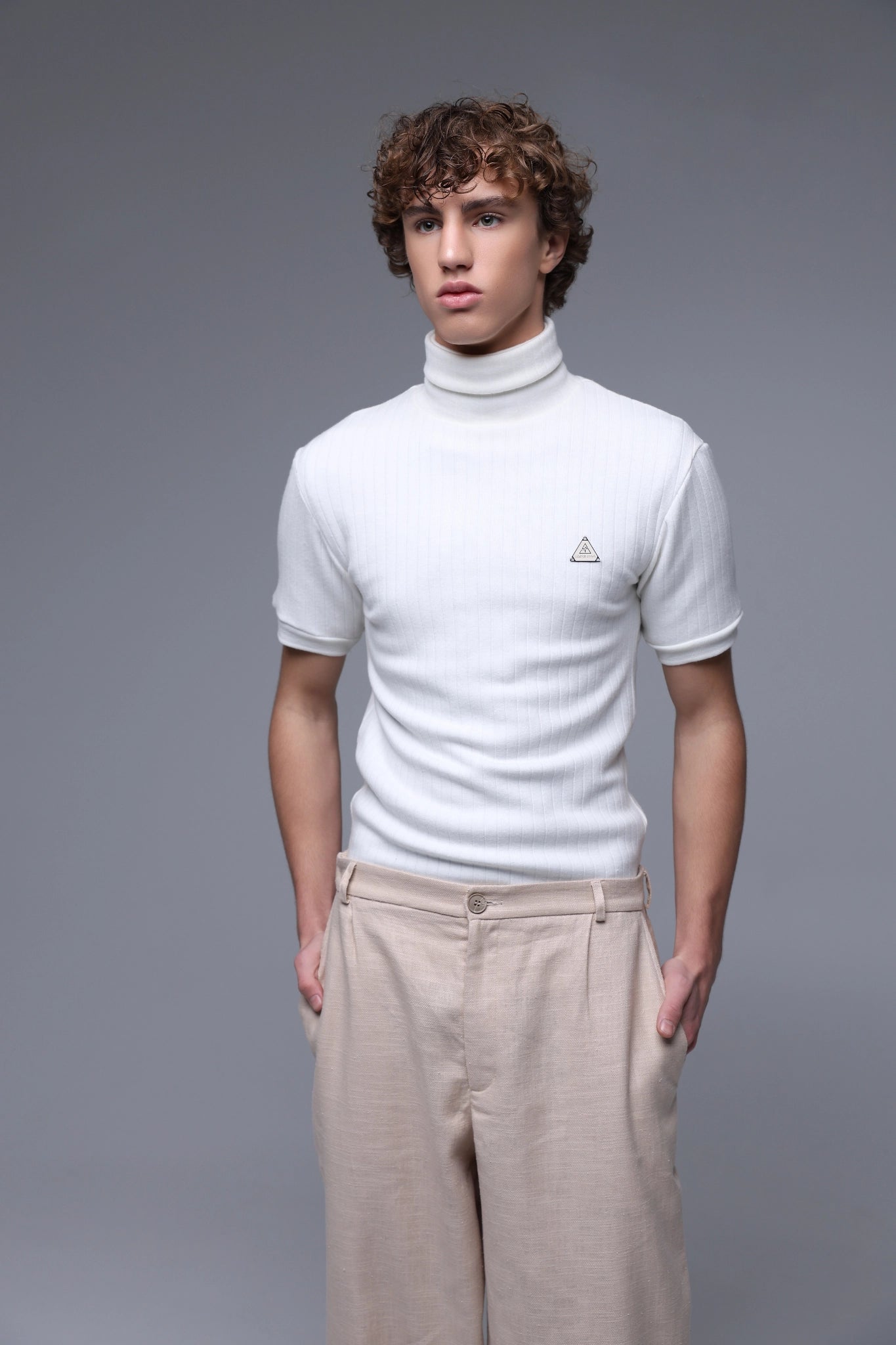 SAINT ISSA MEN'S SHORT-SLEEVE TURTLENECK IVORY luxury