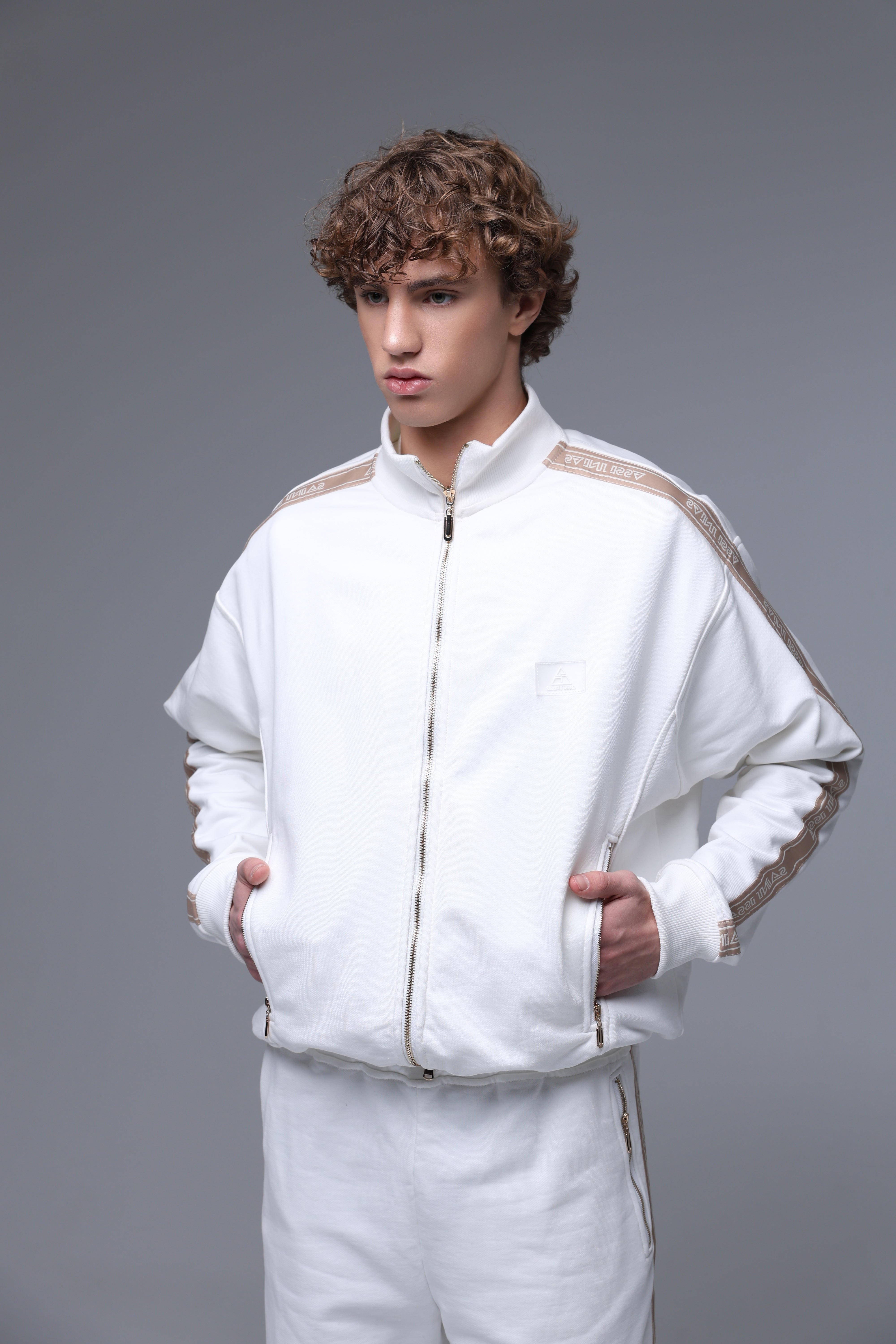 IVORY HIGH-COLLAR CROP luxury crop jacket