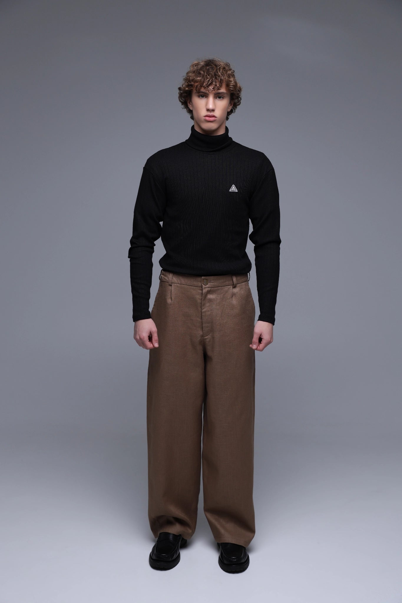 BROWN EDGE TROUSERS side view